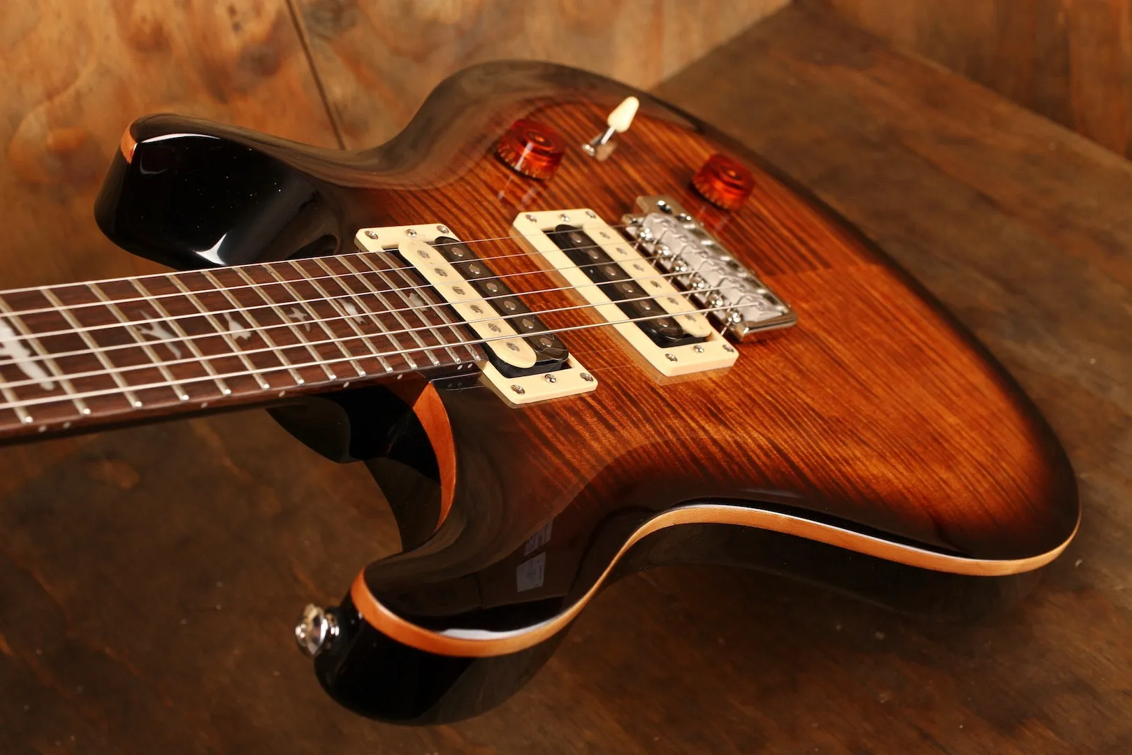 PRS SE Custom 24 Electric Guitar - Black Gold Burst Finish, Stunning Design and Premium Features